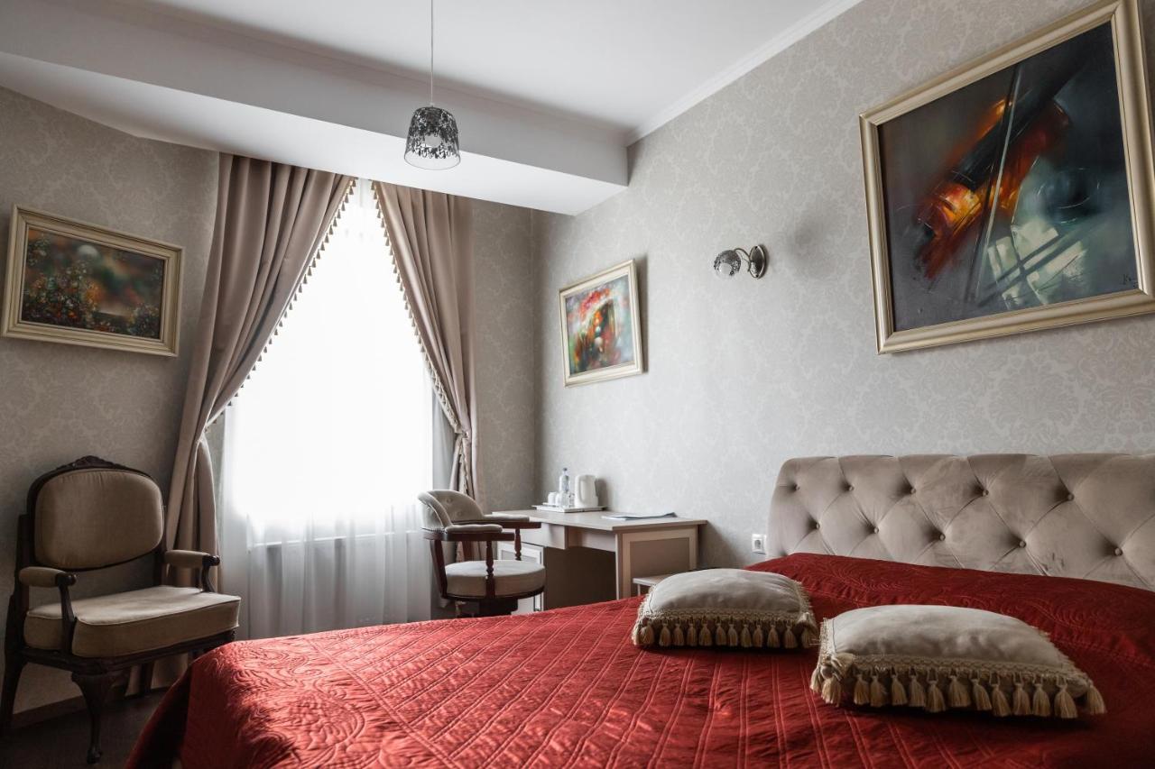 Hotel "Mandarin Clubhouse" Kharkov Luaran gambar