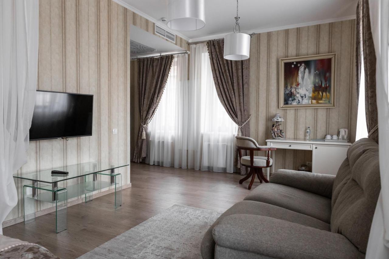 Hotel "Mandarin Clubhouse" Kharkov Luaran gambar