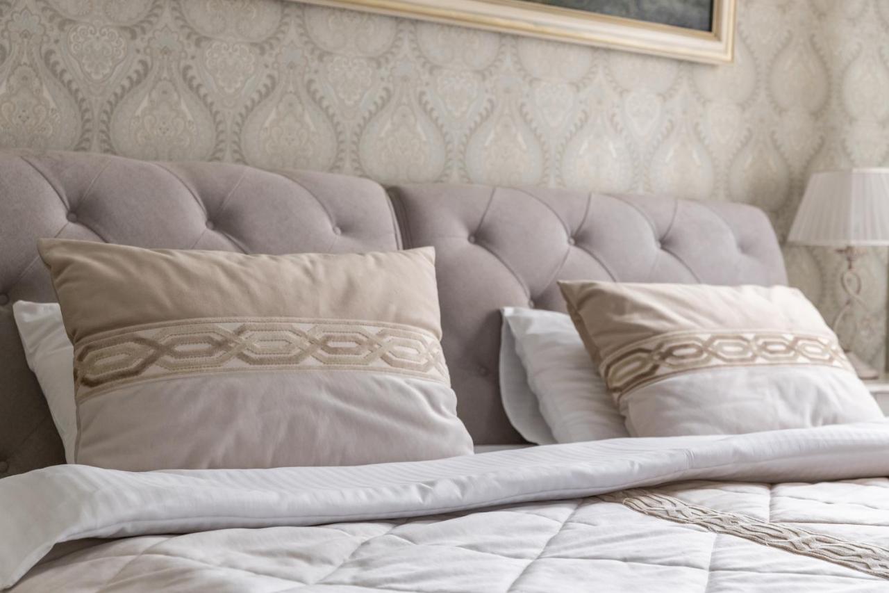 Hotel "Mandarin Clubhouse" Kharkov Luaran gambar