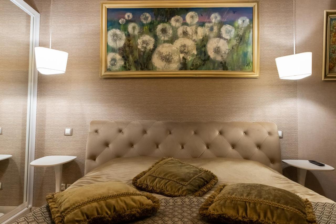 Hotel "Mandarin Clubhouse" Kharkov Luaran gambar