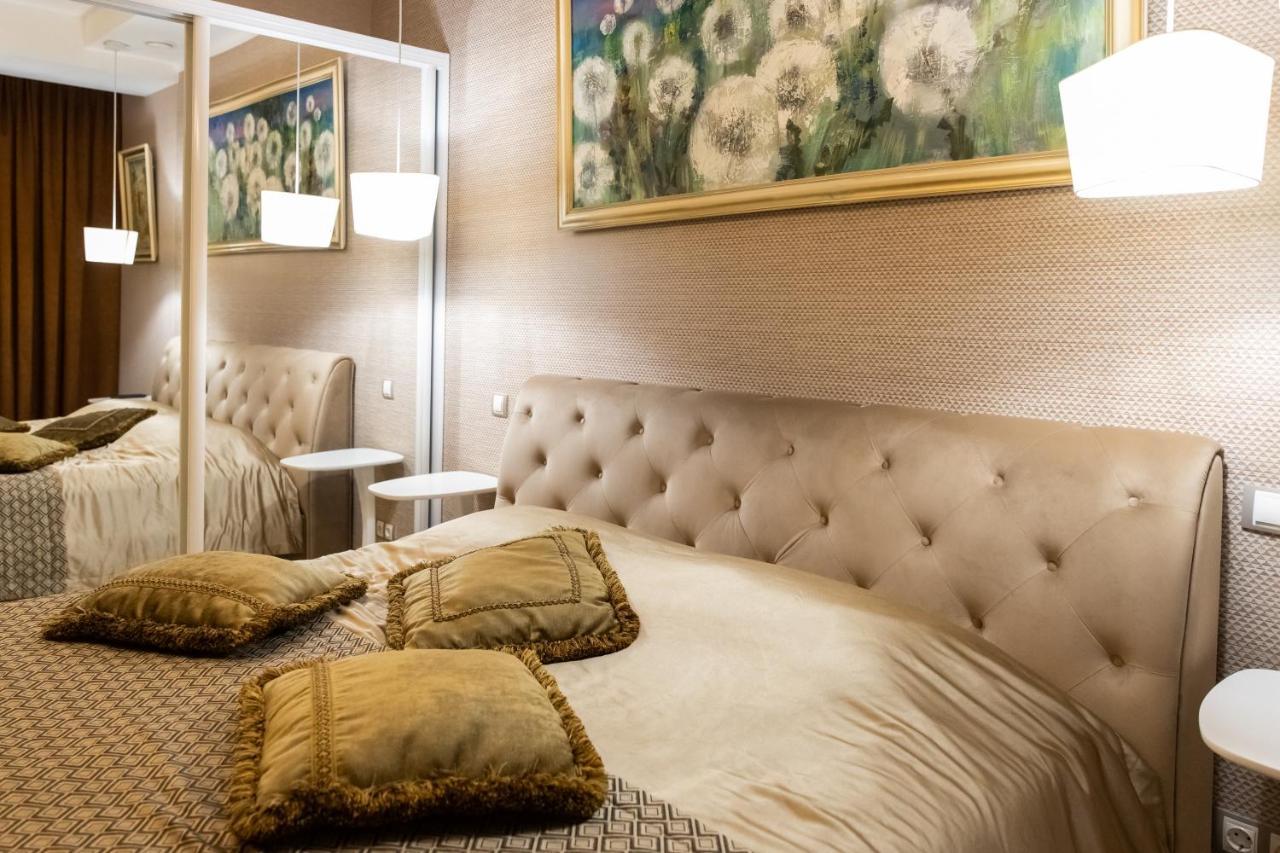 Hotel "Mandarin Clubhouse" Kharkov Luaran gambar