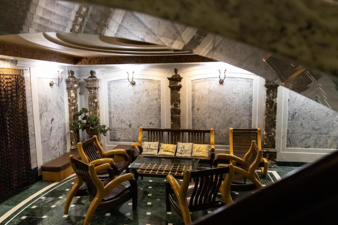 Hotel "Mandarin Clubhouse" Kharkov Luaran gambar
