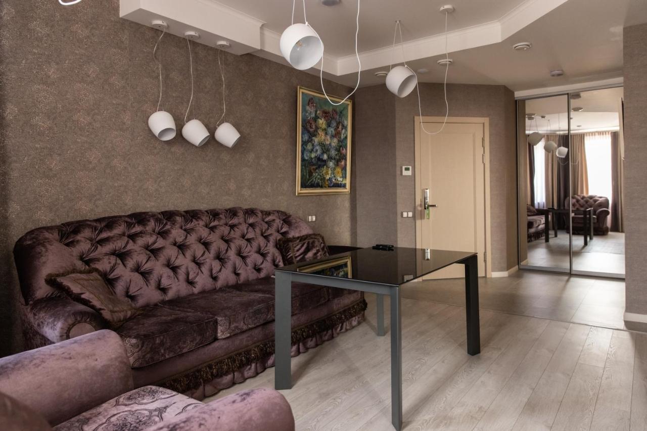 Hotel "Mandarin Clubhouse" Kharkov Luaran gambar