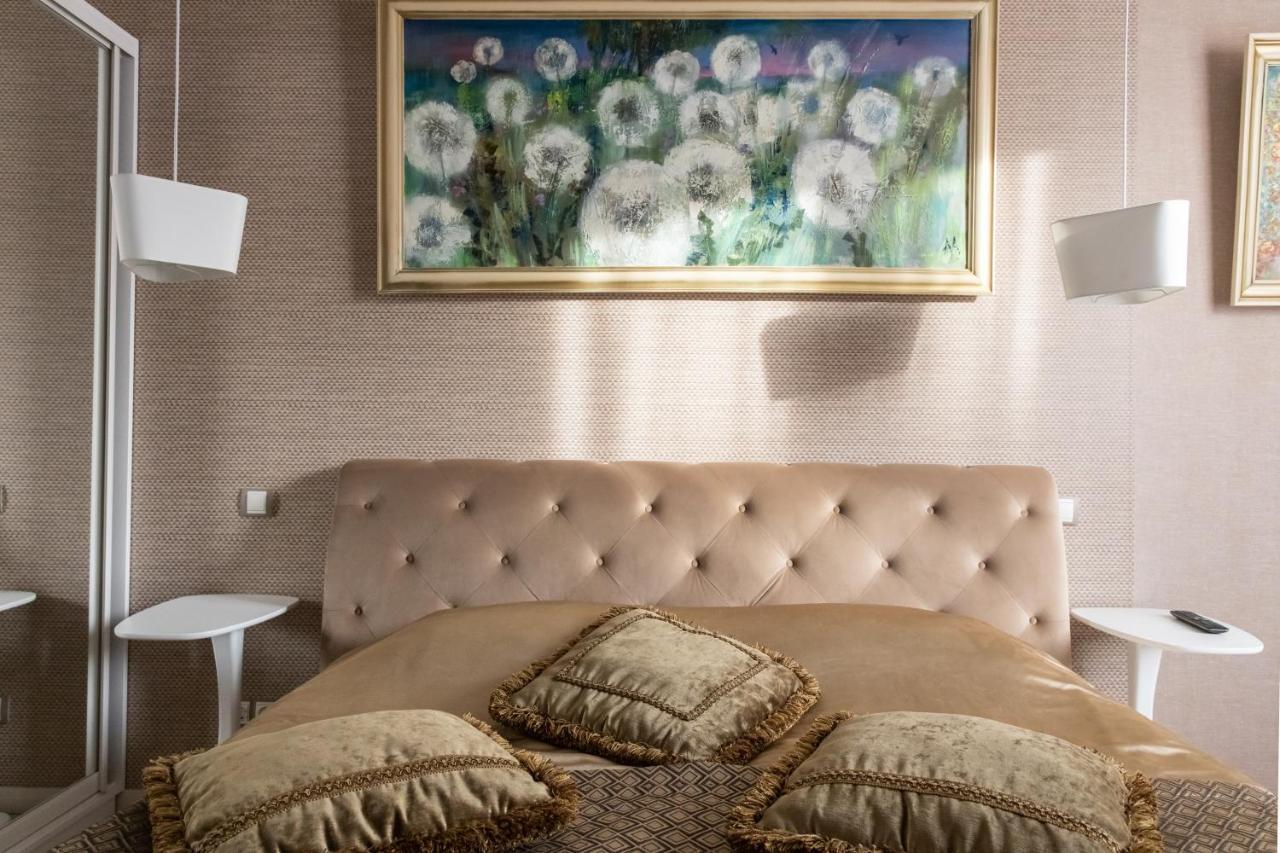 Hotel "Mandarin Clubhouse" Kharkov Luaran gambar