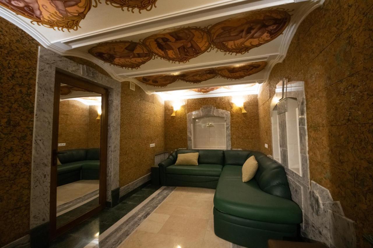 Hotel "Mandarin Clubhouse" Kharkov Luaran gambar