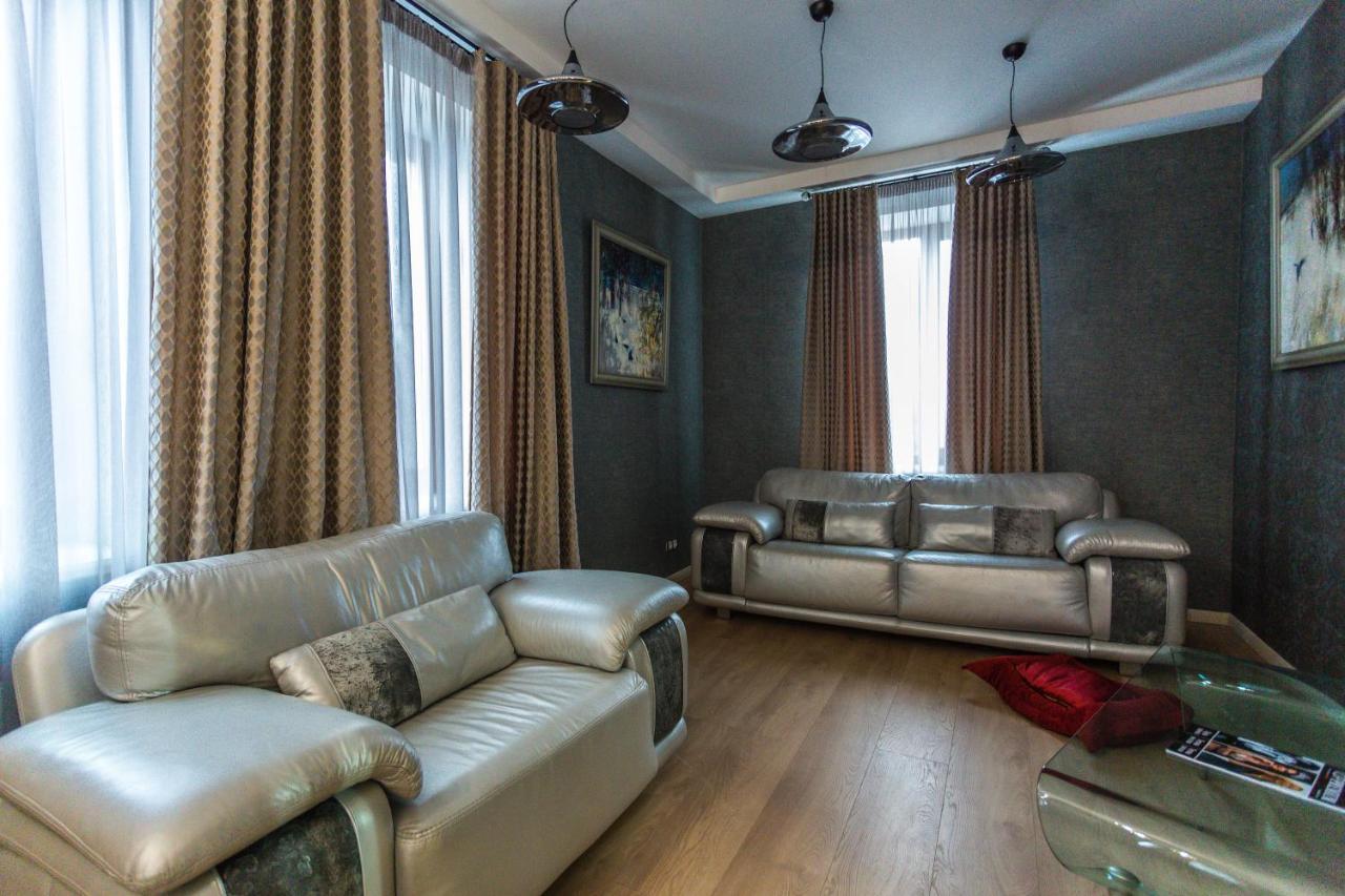 Hotel "Mandarin Clubhouse" Kharkov Luaran gambar